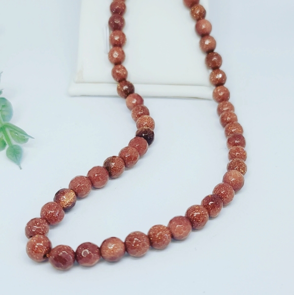Gorgeous Faceted Goldstone necklace 😍 - Picture 2 of 3